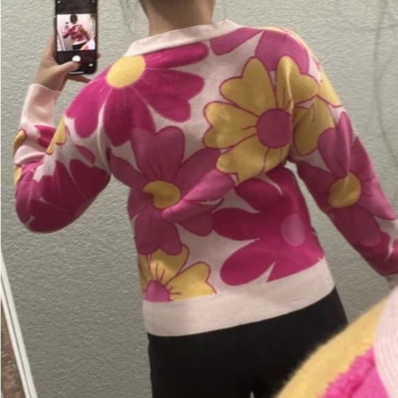 Adorable Floral Yellow & Pink Cardigan - XS - Picture 6 of 6